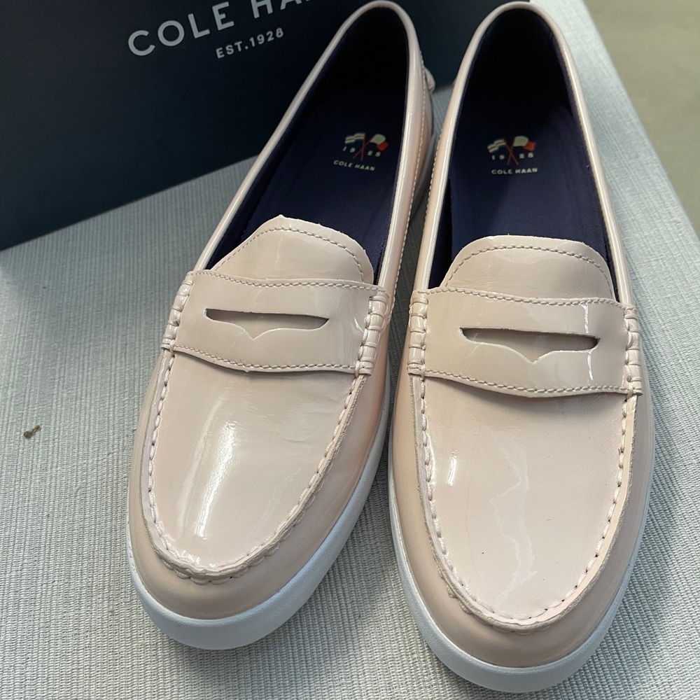 COLE HAAN Women’s shoes US size 10.5 new in box